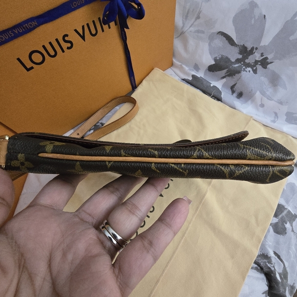 Louis Vuitton Monogram Musette Salsa Short Shoulder Bag - Picture 13 of 17